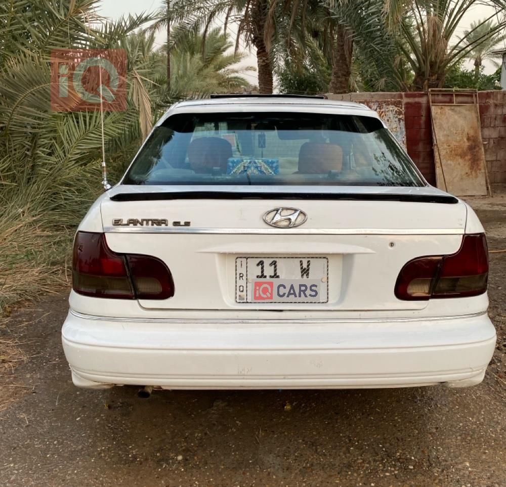 هیوندای ئەلەنترا